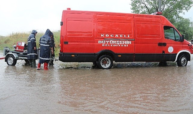Kocaeli Büyükşehir'den Kocaeli genelinde zorlu mücadele
