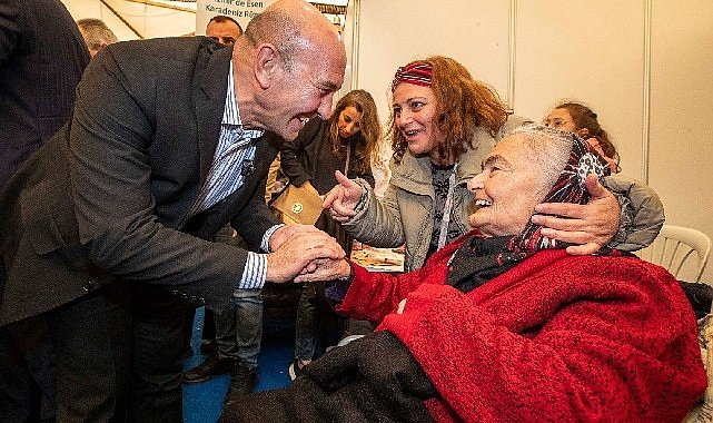 Başkan Soyer Karşıyaka Karadeniz Şenliği'ne katıldı “İzmir sizinle güçlü ve geleceğe umutla bakıyor
