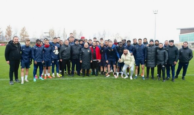 Büyükşehir'den Kayserispor'a moral ziyareti