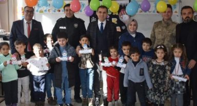 Batman Sason'da karneler Kaymakam Mete'den