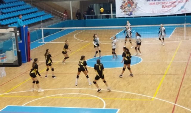 Keşan Yıldızı Spor Kulübü DSİ'yi 3-0 ile geçti