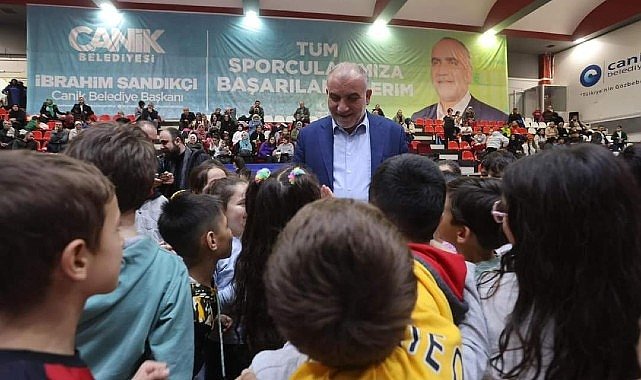 Başkan İbrahim Sandıkçı: “Çocuklarımızın yeteneklerinin gelişmesine katkı sağlıyoruz