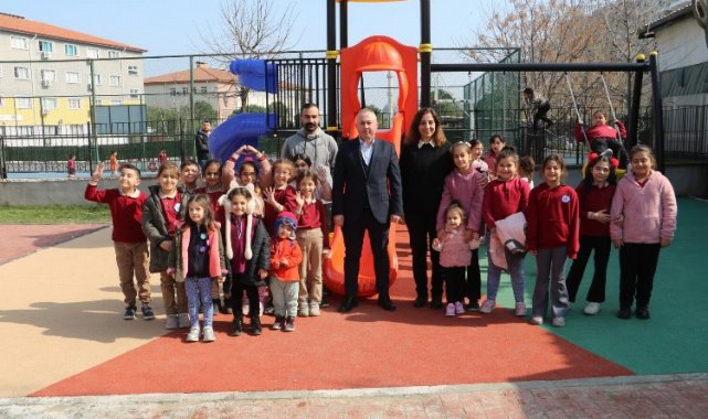 Büyükşehir, çocuklara güvenli oyun alanı oluşturuyor