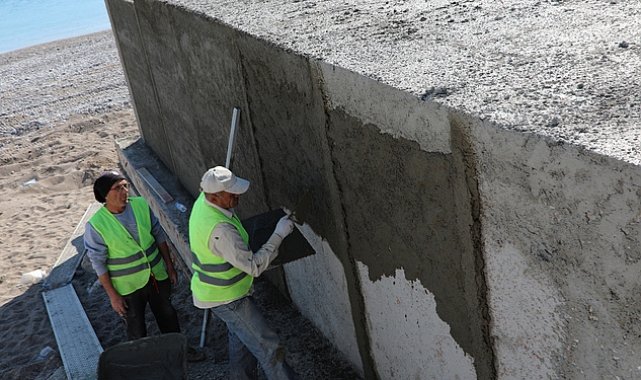 Büyükşehir'in 2. Etap Konyaaltı Sahil Projesi hızla ilerliyor
