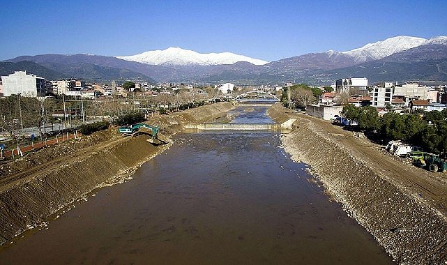 DSİ'den İzmir'e yatırım sağanağı: 21 yılda 217 tesis