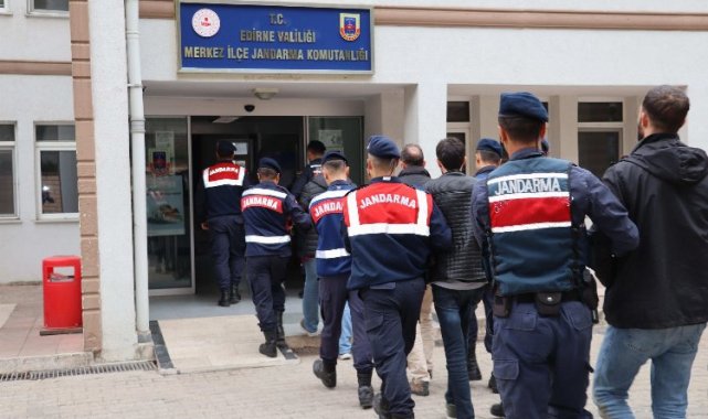 Edirne'de 9 FETÖ üyesi sınırda yakalandı