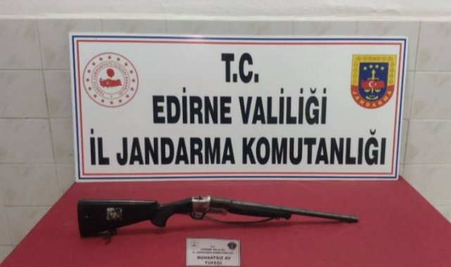 Enez'de ruhsatsız av tüfeği ele geçirildi