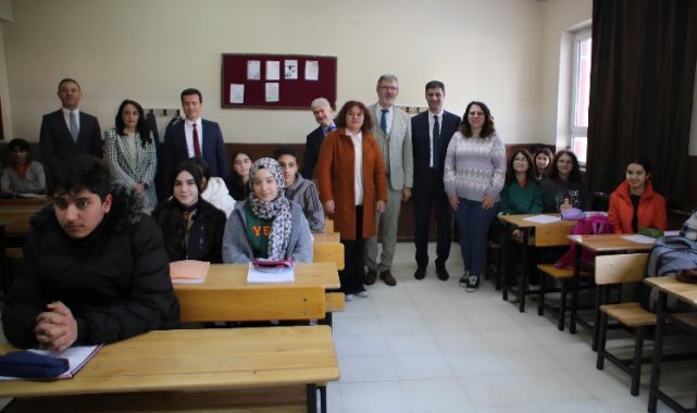 İzmir'de 'Hayat Boyu Öğrenme' buluşması
