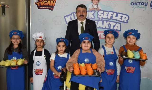 Minikler Başkan Yılmaz ile mutfakta