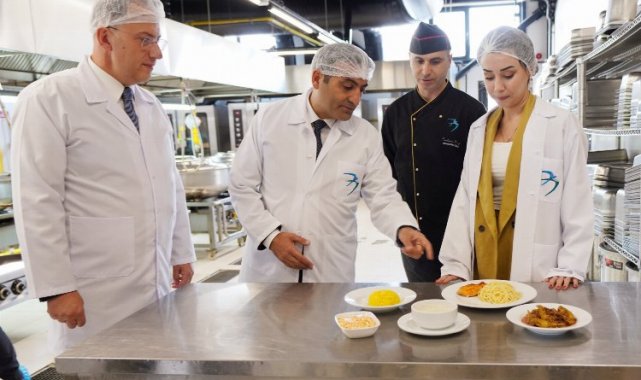 Başkan Güney, Beslenme Saati projesini inceledi
