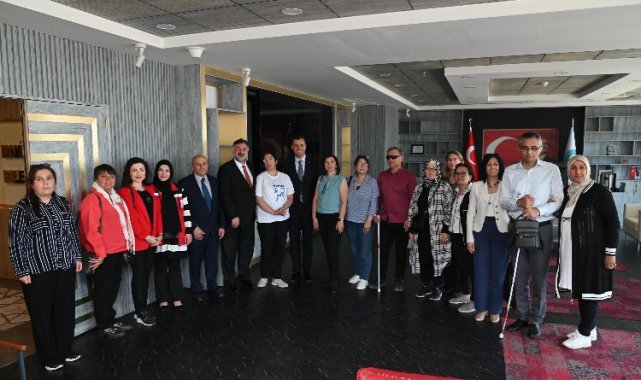 Başkan Zeyrek: "Engelsiz bir yaşamı Manisa'da hayata geçireceğiz"