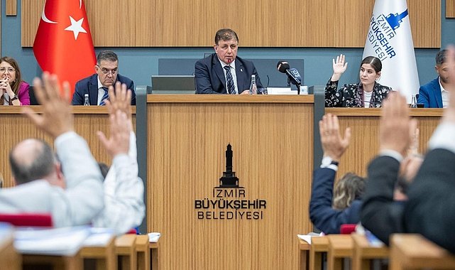 Tugay: “Otoparkı boşaltmak ve en kısa zamanda yıkmak zorundayız