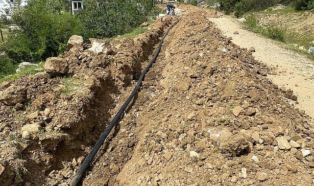 Antalya Büyükşehir'den Aksekili üreticilere sulama borusu desteği