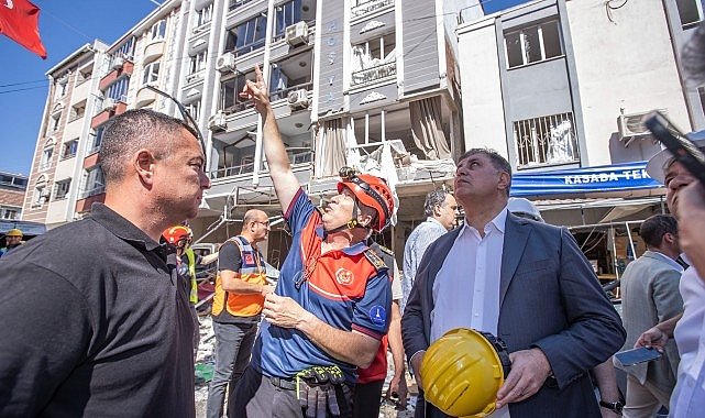 Başkan Tugay patlamanın yaşandığı bölgede inceleme yaptı, yaralıları ziyaret etti “Yaralarımızı saracağız