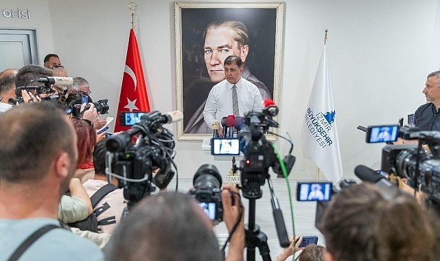 Başkan Tugay Sosyal Denge Tazminatı tartışmasına açıklık getirdi “Bu bir tasarruf tedbiri değil, yasaya uyma zorunluluğu