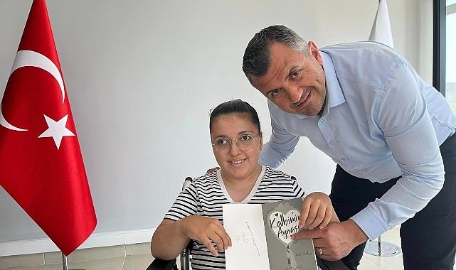 Göksu'dan Başkan Taşyasan'a anlamlı hediye