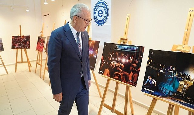 Ege Üniversitesinde 15 Temmuz'un tarihsel kökleri ve uluslararası etkileri konuşuldu