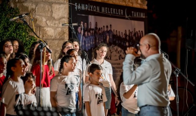 Nilüfer Çocuk ve Gençlik Korosu Kıbrıs'ta beğeni topladı