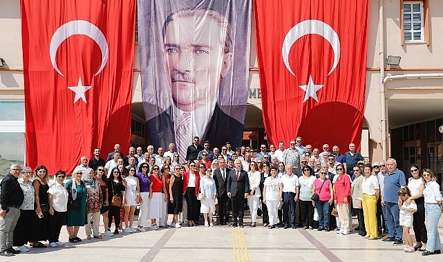 Kadıköy'de 30 Ağustos Coşkusu Devam Ediyor