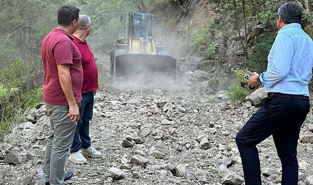 Kemer'de korkutan yangın