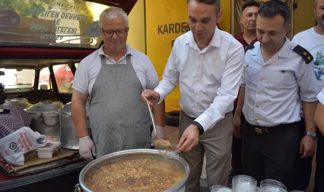 Şehit Aileleri Ve Gaziler Derneğinden aşure hayrı