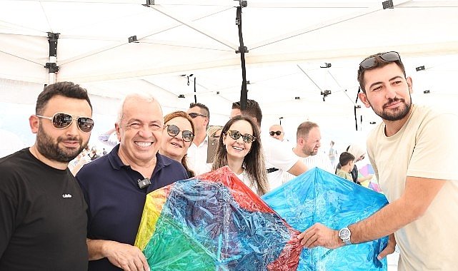 Uçurtmalar