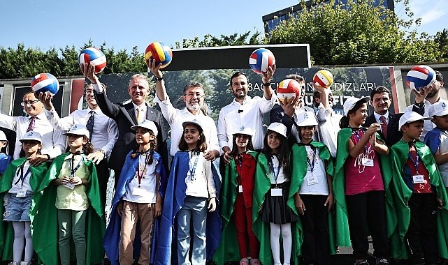 Bakan Yumaklı, Sokak Muhafızları'nı ödüllendirdi
