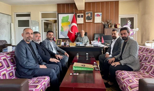 Başkan Çiçek; "Muhtarlarımız, demokrasinin temel taşlarıdır ve yerel yönetimlerin en önemli temsilcileridir."
