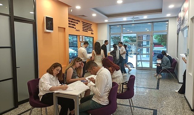 İBB iş arayanlar için 'Ulaşım Desteği Projesi'ni başlattı
