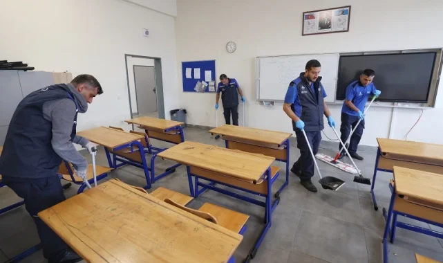 İstanbul okullarına Büyükşehir temizliği