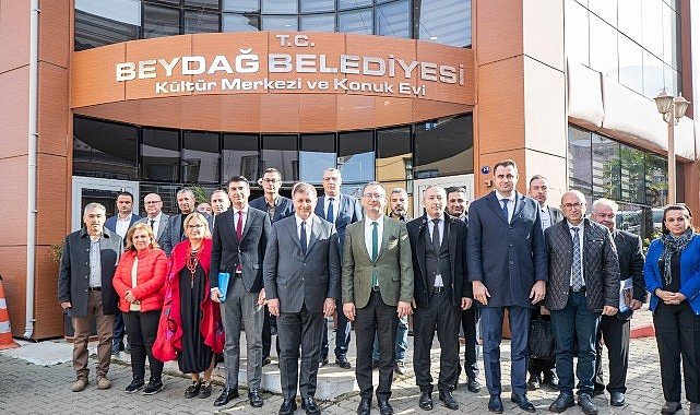 Başkan Cemil Tugay yeni dönemin yol haritasını anlattı “Şehrimize sahip çıkacağız