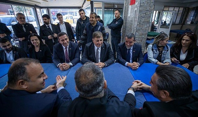 Başkan Tugay Atatürk için düzenlenen hayır yemeğine katıldı