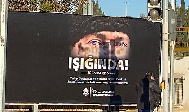 Buca'da Atatürk afişlerine çirkin saldırı