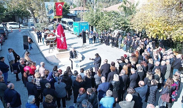 Çamlı'ya Ata'nın Yeni Heykeli Dikildi