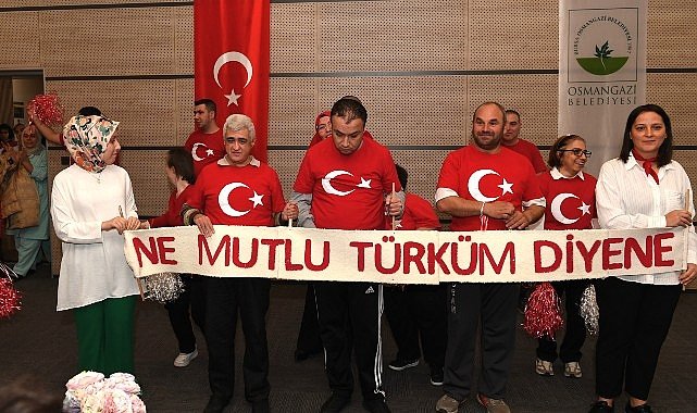 Engelli bireyler Atatürk'ü saygı ve özlemle andı