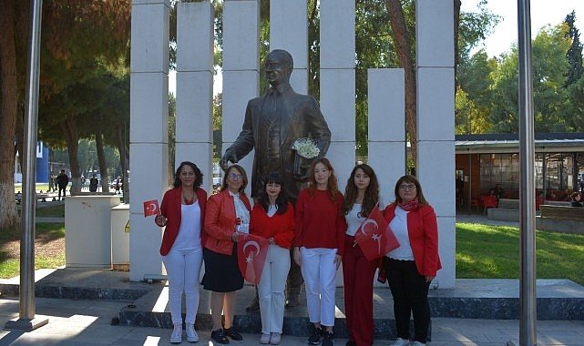 EÜ Hemşirelik Fakültesinden “Cumhuriyet Yürüyüşü -Kırmızı Beyaz Yürüyüş