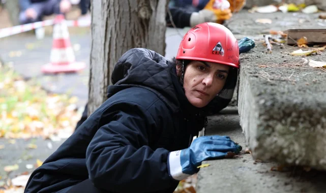 İstanbul Bakırköy 'Afete hazırlık günü'nde tatbikat gerçekleştirdi