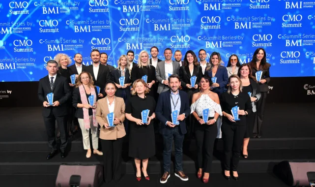 Türkiye'nin 'En Etkin 50 CMO' su ödüllerini aldı
