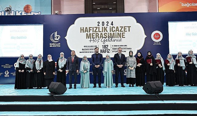 Bağcılar'da 182 kız hafız, taçlarını taktı