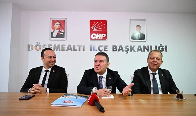 Başkan Muhittin Böcek Döşemealtı'nı ziyaret etti