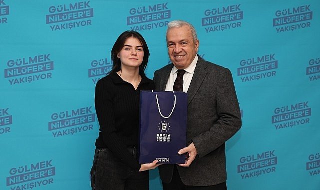 Başkan Şadi Özdemir gençleri ağırladı