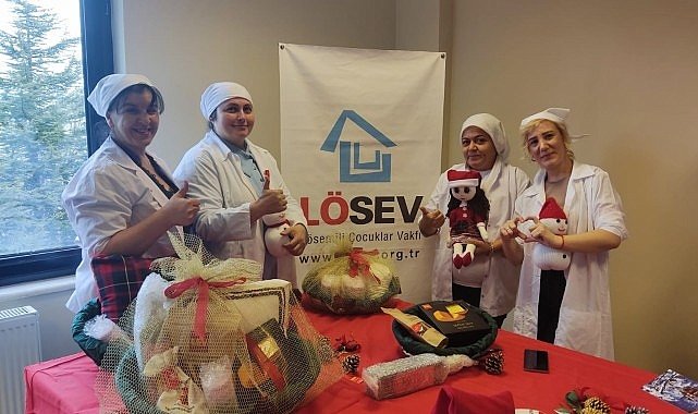LÖSEV'in Anneleri Üretiyor, Lösemili Çocuklar İyileşiyor: Yılbaşı Sepetleriyle Umut Olun
