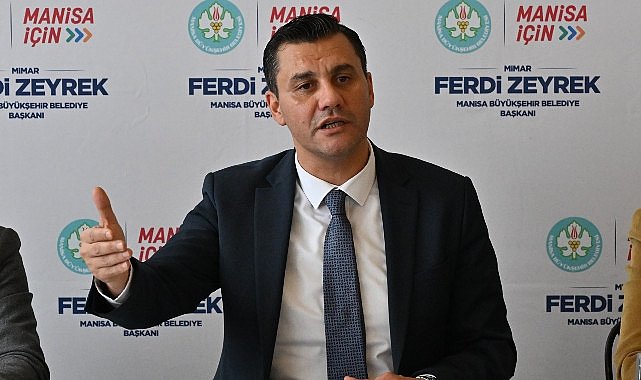 Manisa'da Etkili Olan Kar Yağışına, Büyükşehir'den Yoğun Müdahale