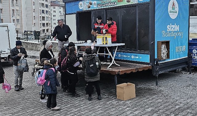 Nevşehir Belediyesi'nin Poğaça ve Süt İkramı Sürüyor