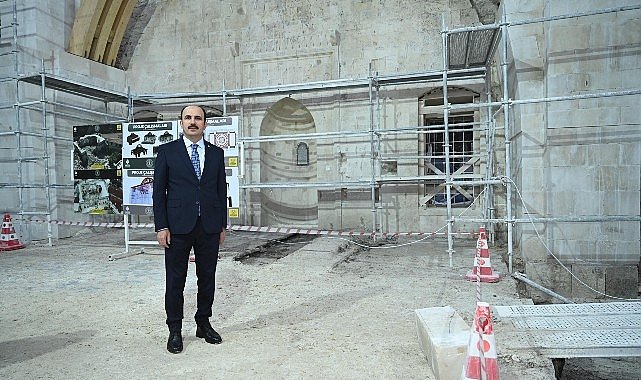 Başkan Altay: “Hatay Habib-i Neccar Camii'nin Yeniden İmal Edilen Ahşap Kubbesi Yerine Yerleştirildi
