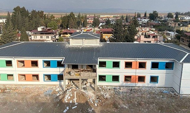 Başkan Büyükakın, son halini paylaştı: Hatay'daki okulun kabası bitti, ince işçiliği başladı
