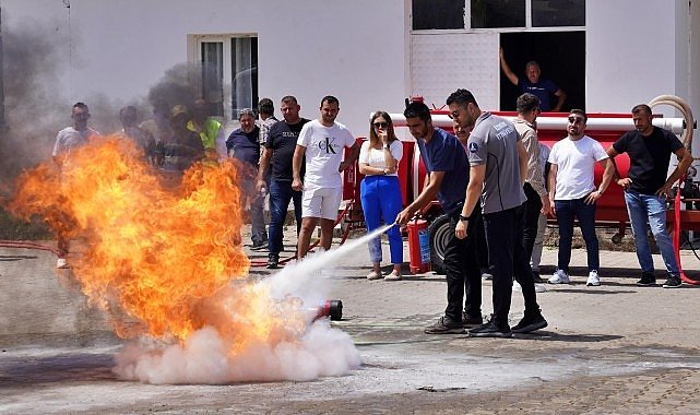 İzmir Büyükşehir Belediyesi'nden yangın güvenliğine sıkı denetim
