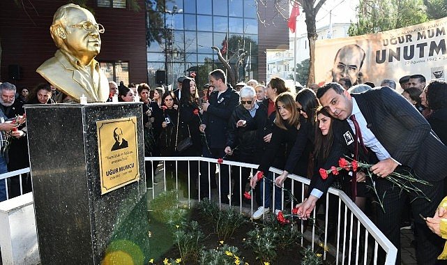 Uğur Mumcu Çiğli'de Anıldı