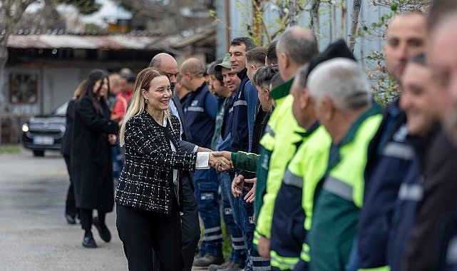 Başkan Mutlu belediye çalışanlarıyla bayramlaştı