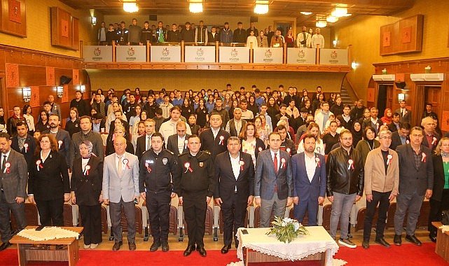 Bayındır'da İstiklal Marşımızın Kabulünün 104. Yılı ve Mehmet Akif Ersoy'u Anma Programı Yapıldı